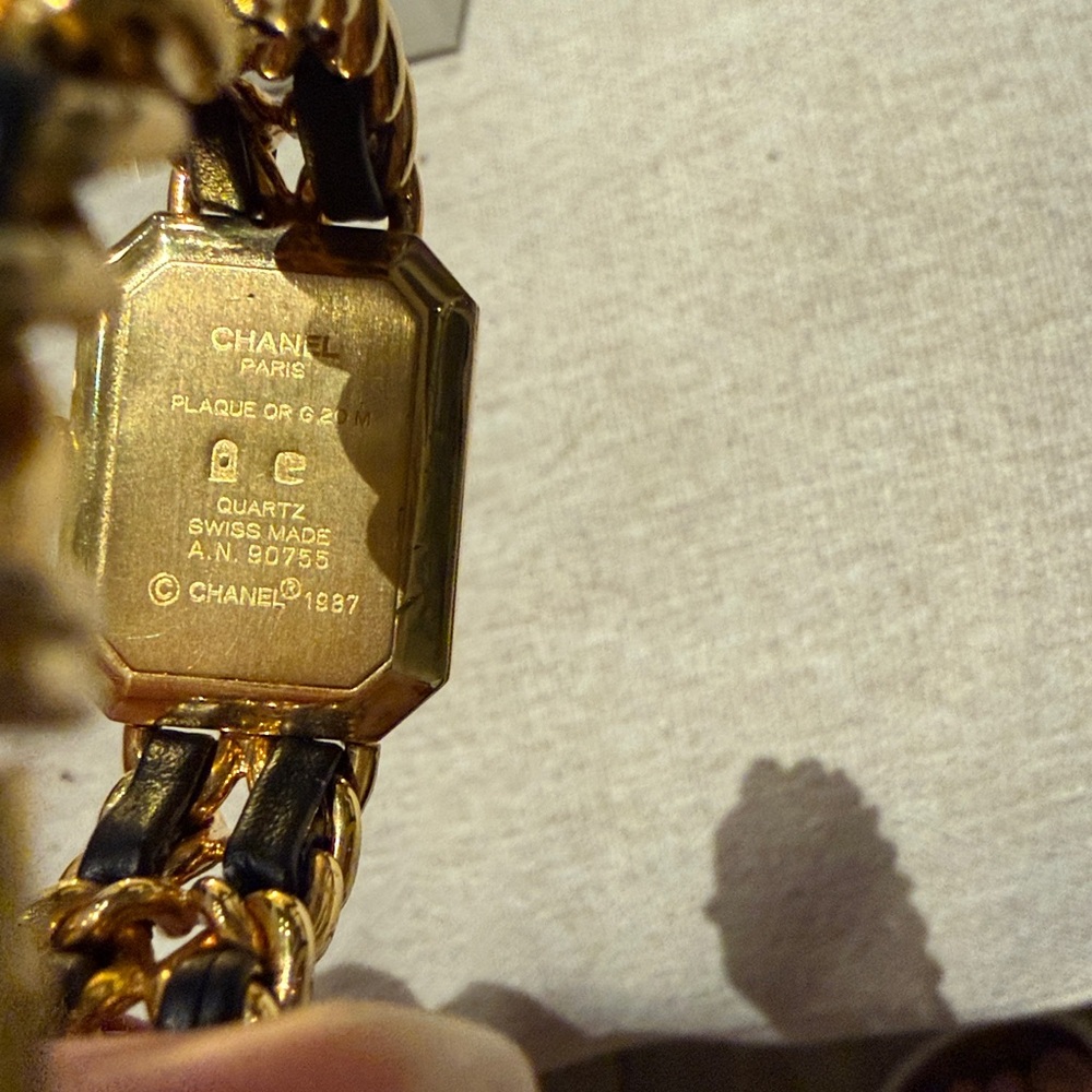 CHANEL premiere Black and Gold Chain Watch, size M - Picture 11 of 12